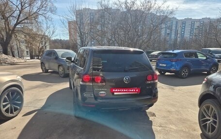 Volkswagen Touareg III, 2009 год, 850 000 рублей, 4 фотография