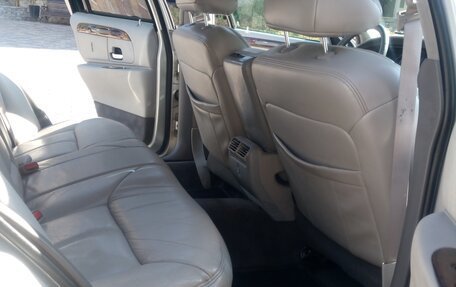 Lincoln Town Car III рестайлинг, 1998 год, 1 000 000 рублей, 8 фотография