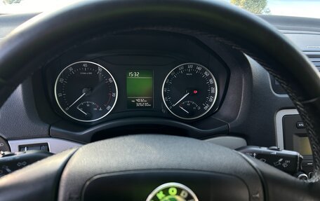 Skoda Octavia, 2011 год, 879 999 рублей, 14 фотография