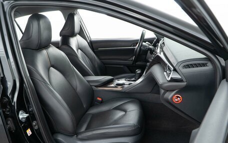 Toyota Camry, 2018 год, 2 997 444 рублей, 8 фотография