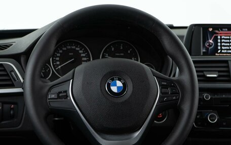 BMW 3 серия, 2017 год, 1 699 050 рублей, 12 фотография