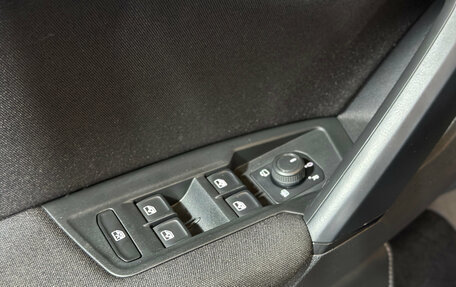 Volkswagen Tiguan II, 2021 год, 3 380 000 рублей, 17 фотография