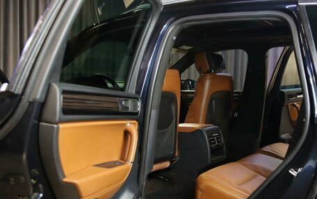 Volkswagen Touareg III, 2014 год, 1 999 000 рублей, 6 фотография