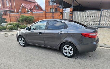 KIA Rio III рестайлинг, 2014 год, 930 000 рублей, 1 фотография