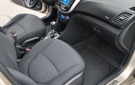 Hyundai Solaris II рестайлинг, 2012 год, 950 000 рублей, 13 фотография