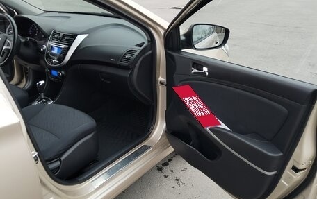 Hyundai Solaris II рестайлинг, 2012 год, 950 000 рублей, 16 фотография