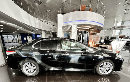 Toyota Camry, 2018 год, 2 993 000 рублей, 8 фотография