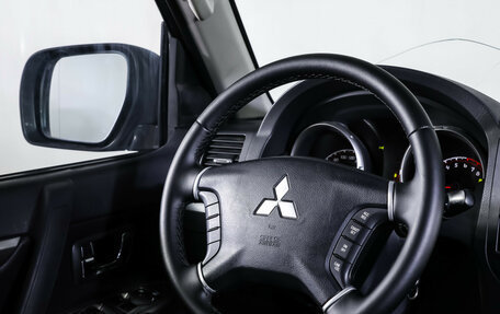 Mitsubishi Pajero IV, 2011 год, 2 190 000 рублей, 13 фотография