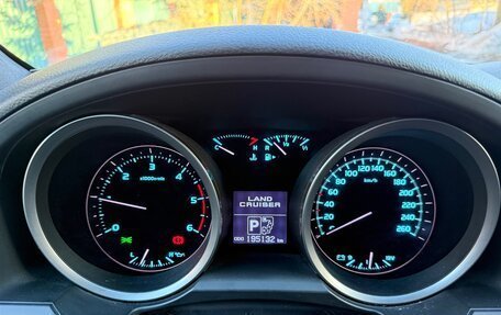 Toyota Land Cruiser 200, 2011 год, 3 700 000 рублей, 10 фотография