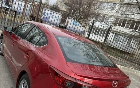 Mazda 3, 2015 год, 1 200 000 рублей, 2 фотография