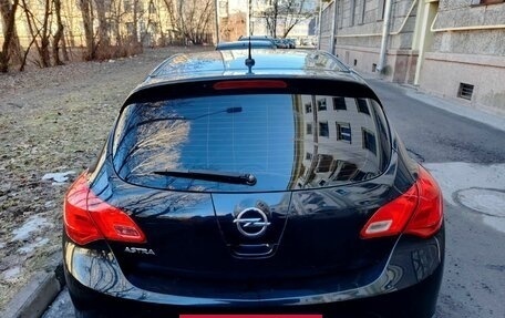 Opel Astra J, 2014 год, 910 000 рублей, 3 фотография
