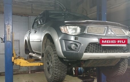 Mitsubishi L200 IV рестайлинг, 2012 год, 1 950 000 рублей, 5 фотография