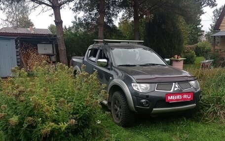 Mitsubishi L200 IV рестайлинг, 2012 год, 1 950 000 рублей, 3 фотография