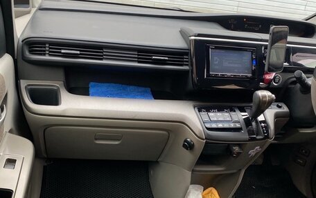 Honda Stepwgn IV, 2016 год, 1 750 000 рублей, 9 фотография