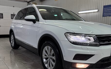 Volkswagen Tiguan II, 2017 год, 2 190 000 рублей, 3 фотография