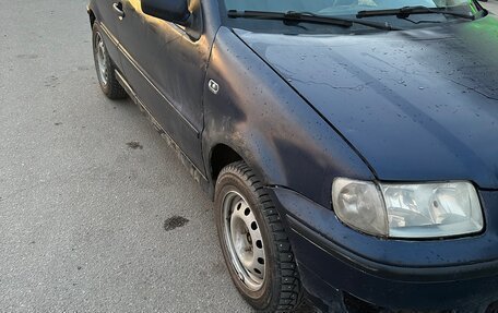 Volkswagen Polo III рестайлинг, 2001 год, 120 000 рублей, 3 фотография