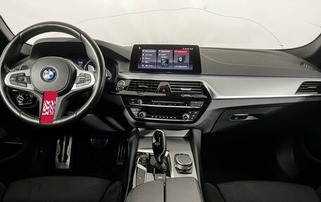 BMW 5 серия, 2019 год, 4 097 000 рублей, 11 фотография