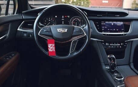 Cadillac XT5 I рестайлинг, 2022 год, 4 500 000 рублей, 3 фотография