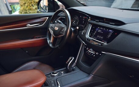 Cadillac XT5 I рестайлинг, 2022 год, 4 500 000 рублей, 33 фотография