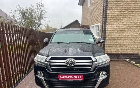 Toyota Land Cruiser 200, 2015 год, 4 650 000 рублей, 1 фотография