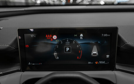 Toyota RAV4, 2025 год, 4 950 000 рублей, 12 фотография