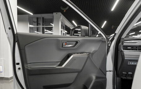 Toyota RAV4, 2025 год, 4 950 000 рублей, 19 фотография