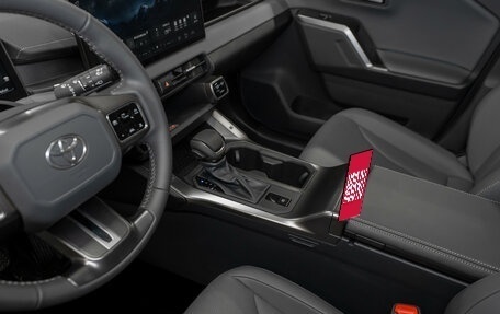 Toyota RAV4, 2025 год, 4 950 000 рублей, 14 фотография