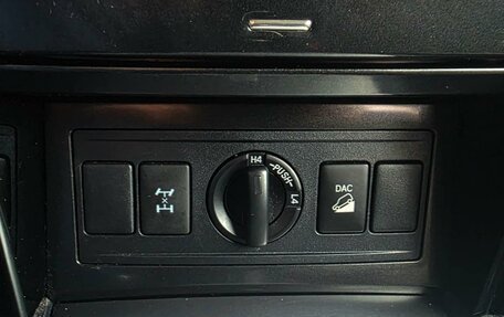 Toyota Land Cruiser Prado 150 рестайлинг 2, 2017 год, 3 990 000 рублей, 16 фотография