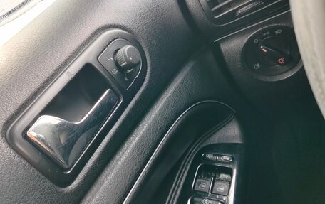 Volkswagen Passat B5+ рестайлинг, 2002 год, 380 000 рублей, 7 фотография