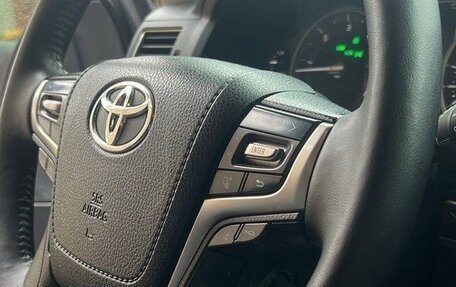 Toyota Land Cruiser 200, 2015 год, 4 650 000 рублей, 6 фотография