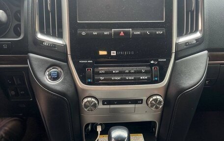 Toyota Land Cruiser 200, 2015 год, 4 650 000 рублей, 5 фотография