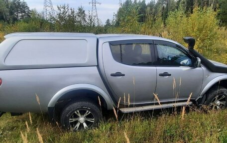 Mitsubishi L200 IV рестайлинг, 2013 год, 1 500 000 рублей, 9 фотография
