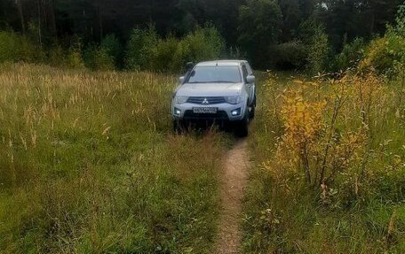 Mitsubishi L200 IV рестайлинг, 2013 год, 1 500 000 рублей, 15 фотография