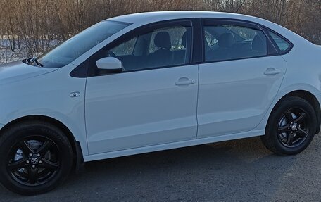 Volkswagen Polo VI (EU Market), 2011 год, 566 000 рублей, 2 фотография