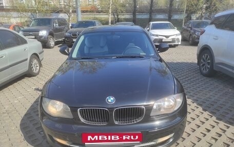 BMW 1 серия, 2011 год, 730 000 рублей, 3 фотография