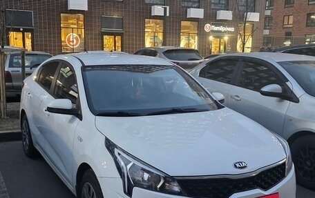 KIA Rio IV, 2021 год, 1 520 000 рублей, 2 фотография