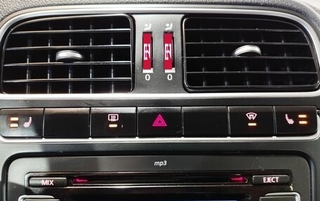 Volkswagen Polo VI (EU Market), 2012 год, 895 000 рублей, 17 фотография