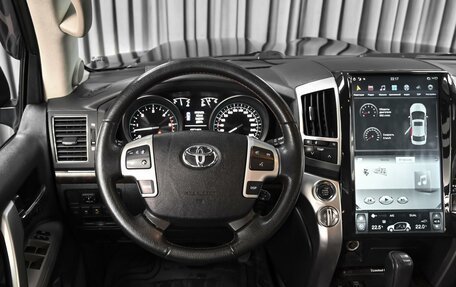 Toyota Land Cruiser 200, 2013 год, 3 284 000 рублей, 13 фотография