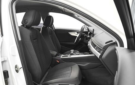 Audi A4, 2015 год, 2 279 000 рублей, 15 фотография