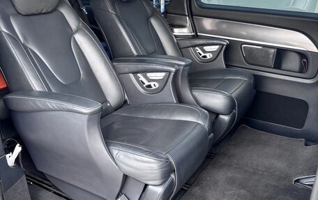 Mercedes-Benz V-Класс, 2020 год, 5 700 000 рублей, 17 фотография