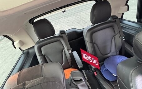 Mercedes-Benz V-Класс, 2020 год, 5 700 000 рублей, 14 фотография