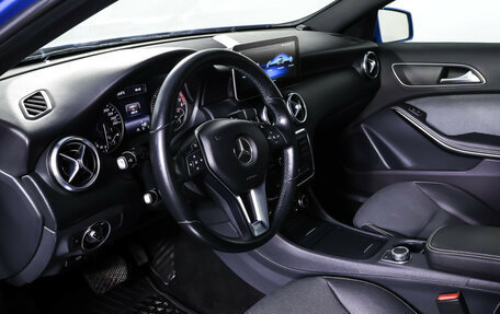 Mercedes-Benz A-Класс, 2015 год, 1 939 000 рублей, 15 фотография