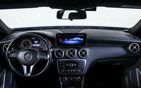 Mercedes-Benz A-Класс, 2015 год, 1 939 000 рублей, 17 фотография