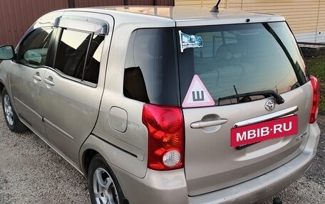 Toyota Raum II, 2003 год, 500 000 рублей, 10 фотография