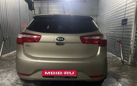 KIA Rio III рестайлинг, 2014 год, 930 000 рублей, 16 фотография