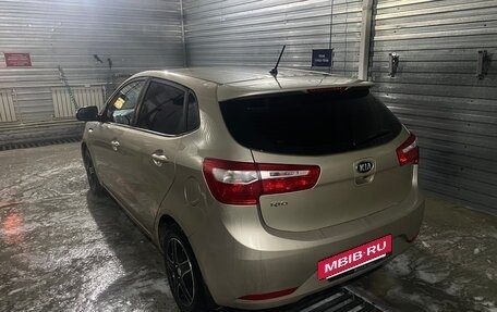 KIA Rio III рестайлинг, 2014 год, 930 000 рублей, 29 фотография
