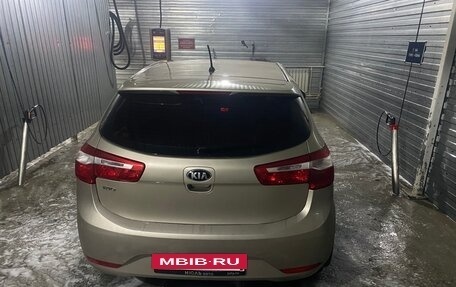 KIA Rio III рестайлинг, 2014 год, 930 000 рублей, 18 фотография