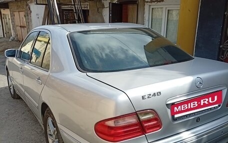 Mercedes-Benz E-Класс, 2001 год, 710 000 рублей, 3 фотография