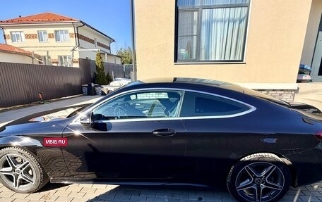 Mercedes-Benz C-Класс, 2019 год, 4 100 000 рублей, 5 фотография