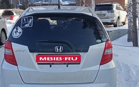 Honda Fit III, 2012 год, 830 000 рублей, 2 фотография